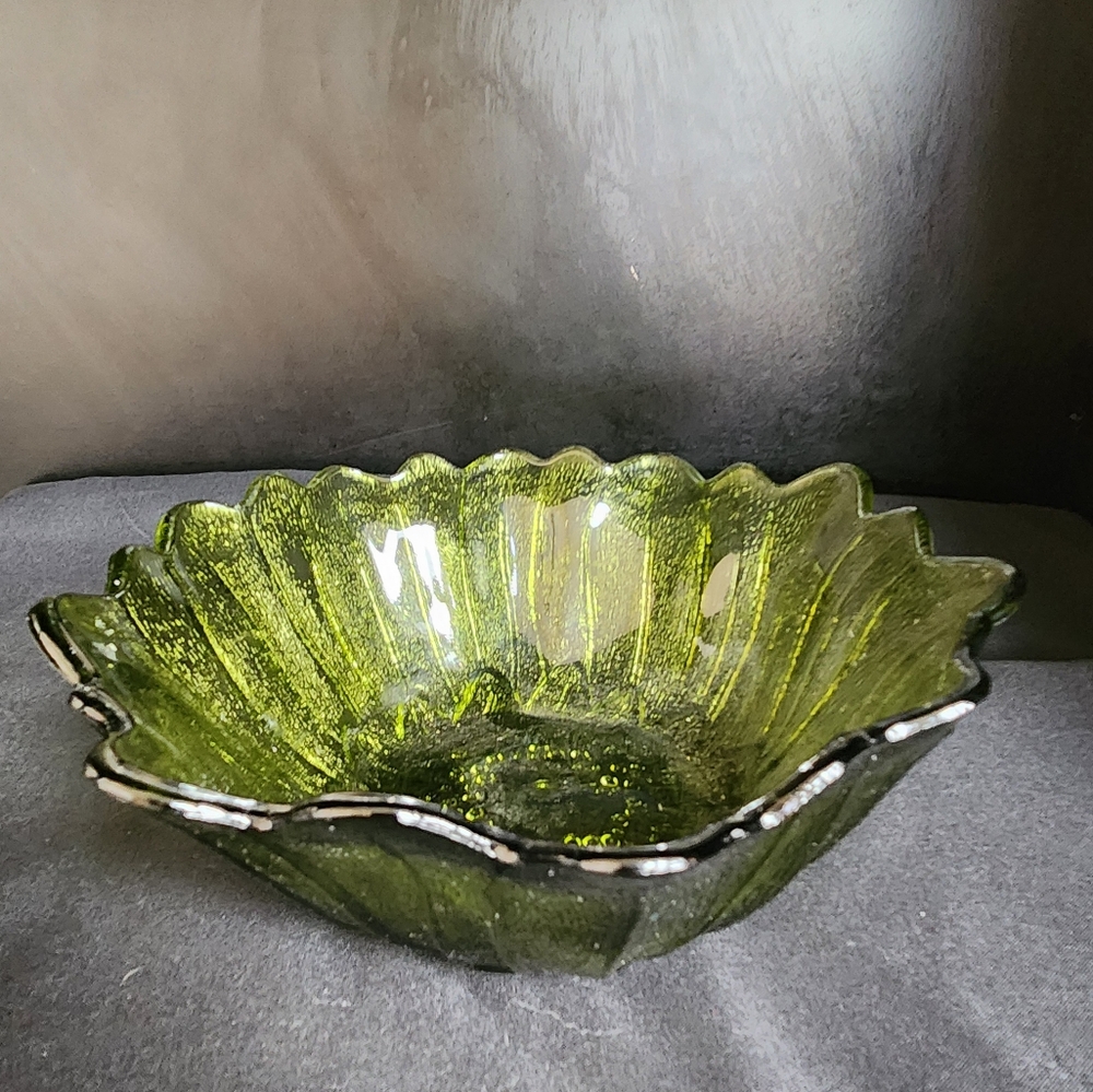 Vintage Indiana Glass 'Lily Pons' Green Glass Salad Bowl